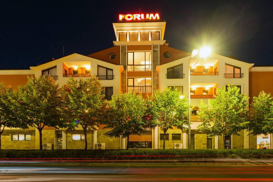 Hotel Forum Slăntjev Brjag Exteriör bild